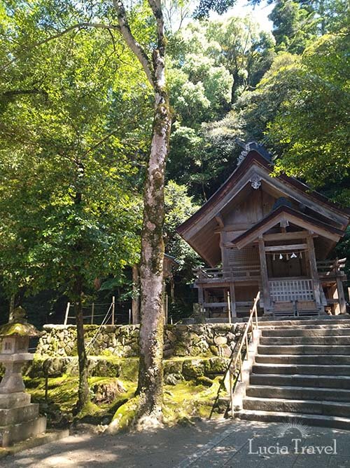 ご利益が溢れるような凄いパワーを感じた素鵞社と霊山・八雲山