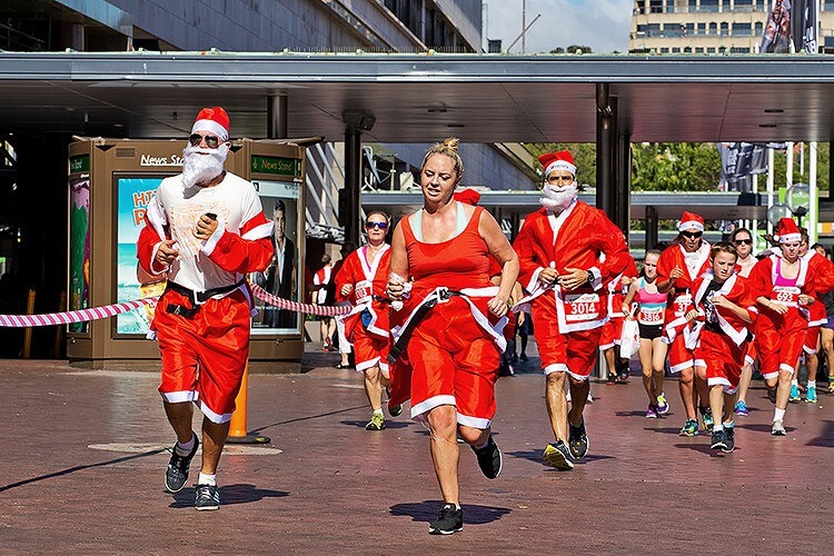 街のイルミネーションやクリスマスイベント