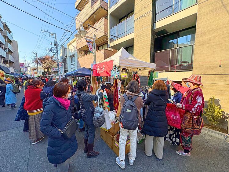 1972年の出店の様子。チャイハネの誕生ともいえる瞬間です！