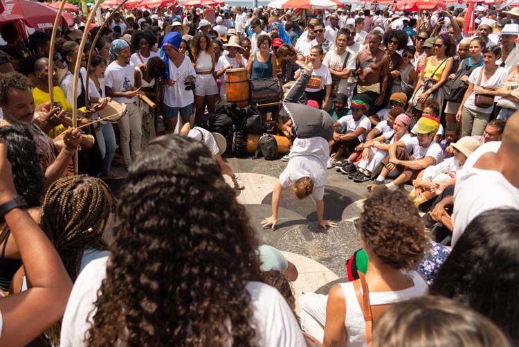 ブラジル発祥の自由なダンス格闘技