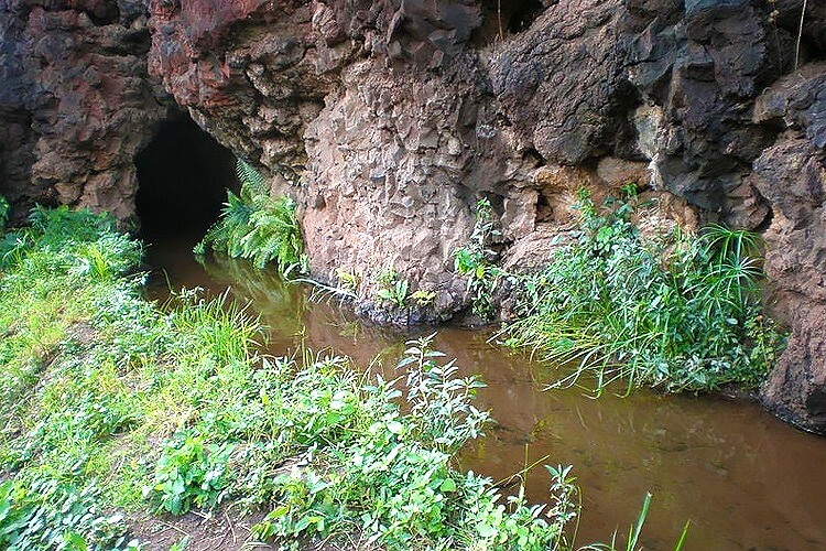 キキアオラ水路