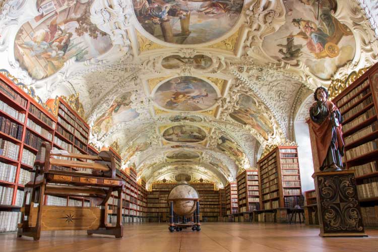 ストラホフ修道院図書館／チェコ・プラハ