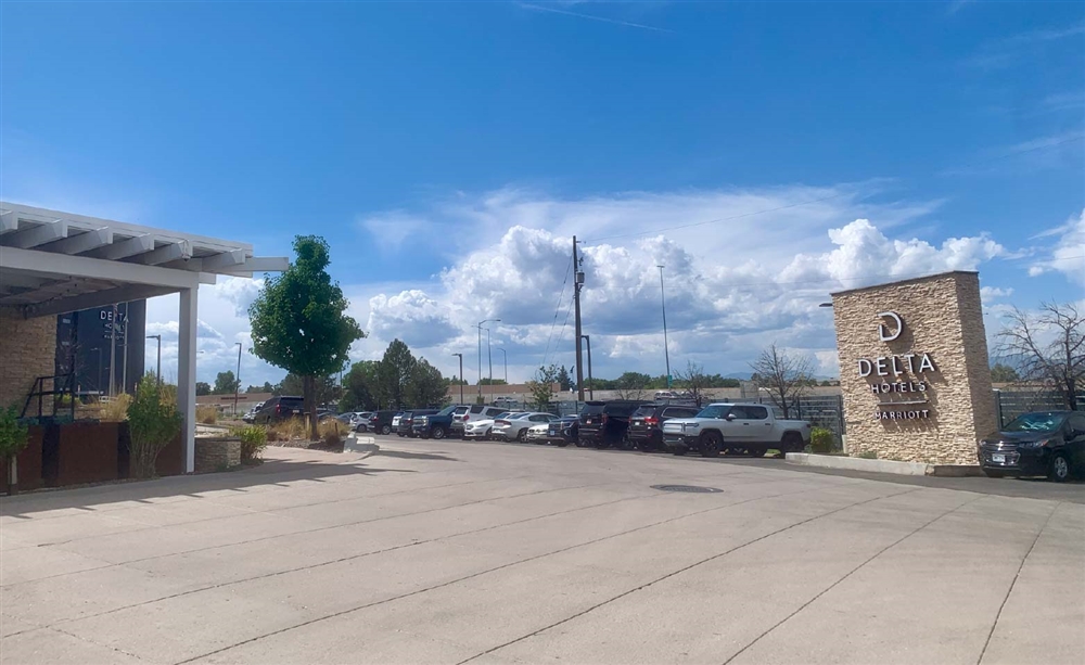 デンバーの景色と会場