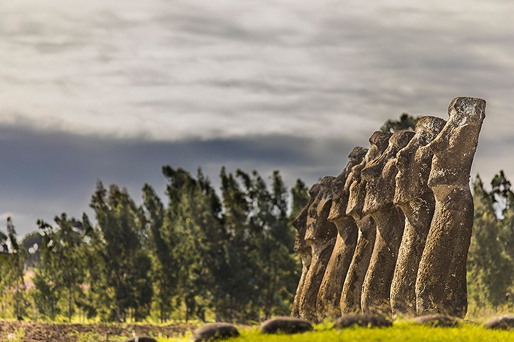 モアイ像が向いている方向