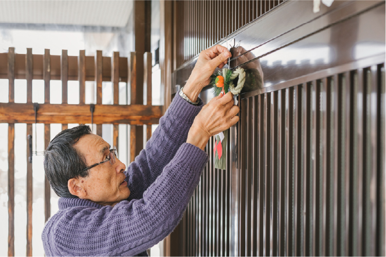 正月飾りを飾る