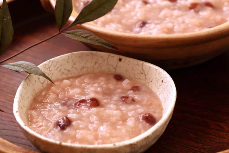 韓国：小豆粥で邪気を払う家族行事「トンジ（冬至）」