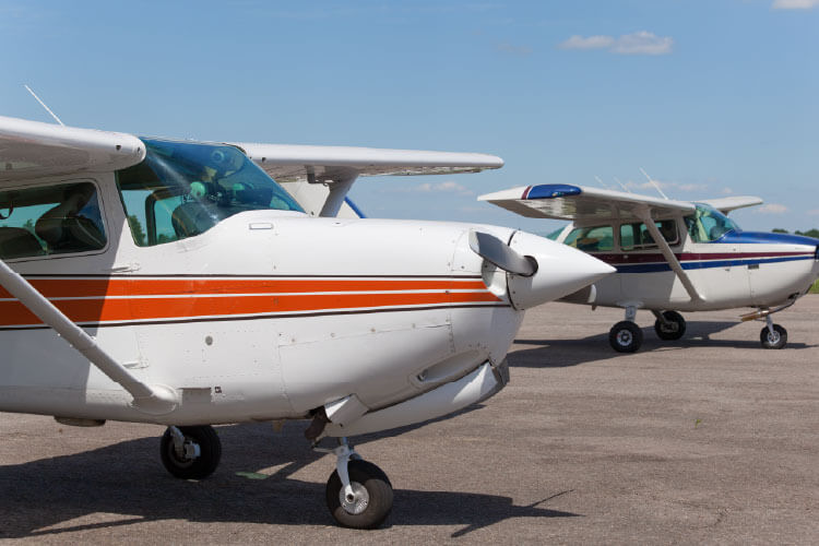 セスナに乗って上空から見る