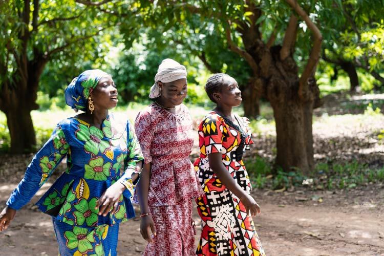 エスニック柄とは