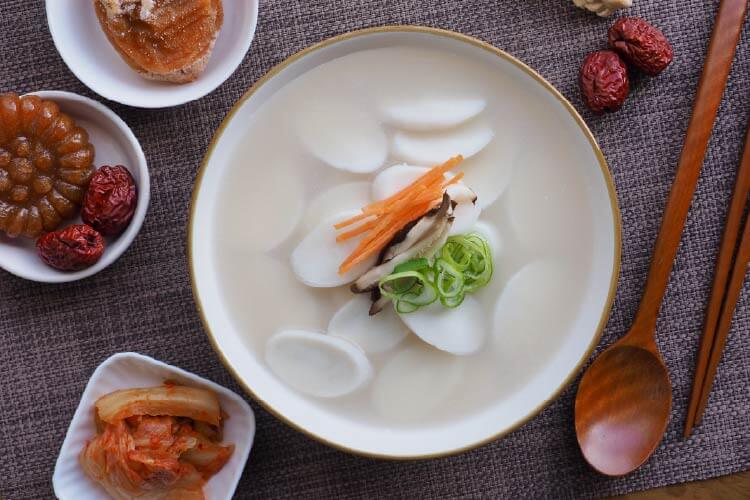 お餅を食べてお祝い