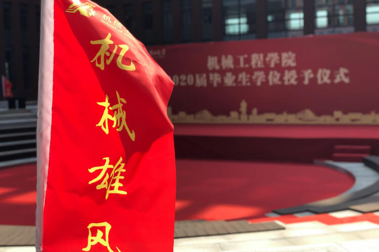 中国の卒業式文化｜写真と家族が主役の一大イベント