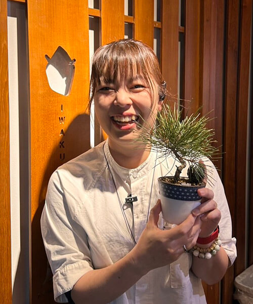 岩座川越店岡田店長