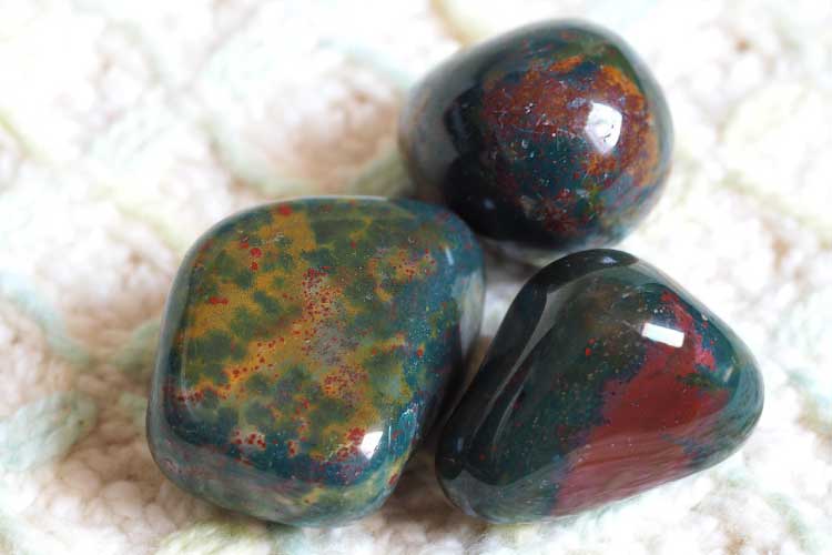 3月の誕生石・誕生花