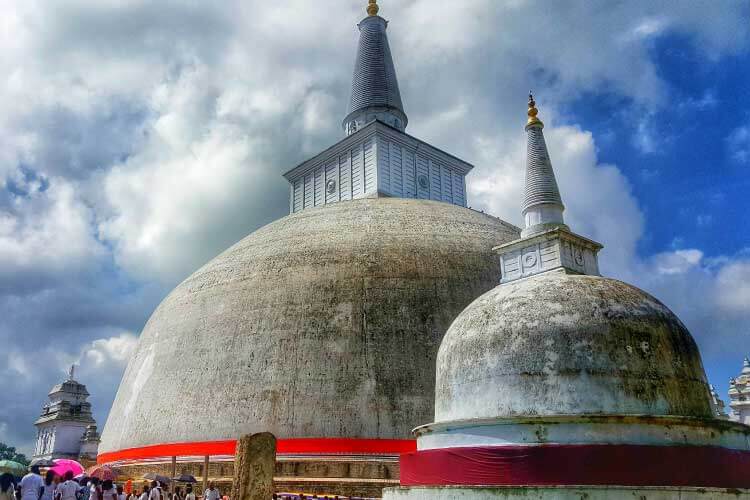 外側へ広がる宇宙の秩序