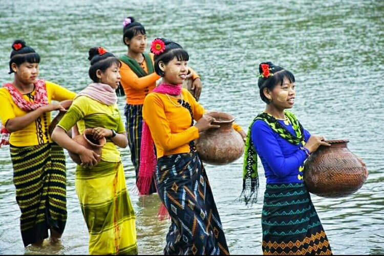 観光時の服装とマナー
