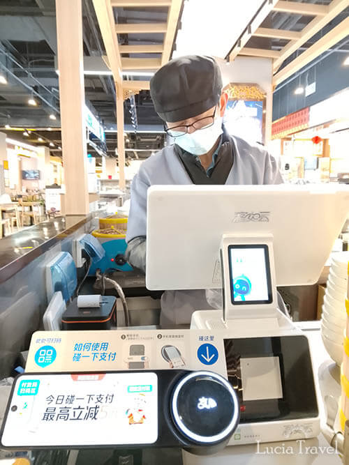 意外な「現金ウェルカム」