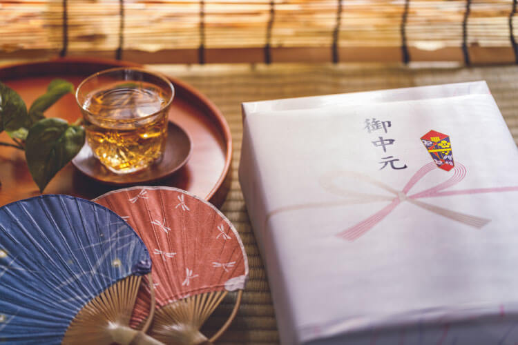 「中元節」は日本の「お中元」の由来になった？
