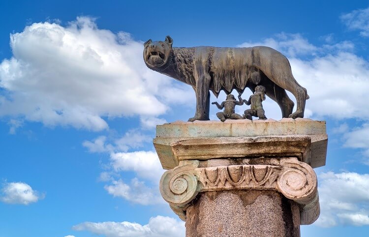 イタリア｜ローマ建国の「雌狼」