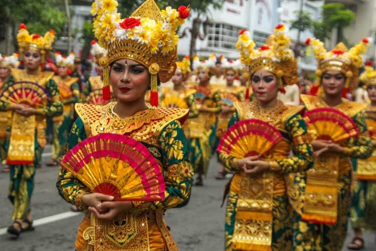 インドネシアの民族衣装とは