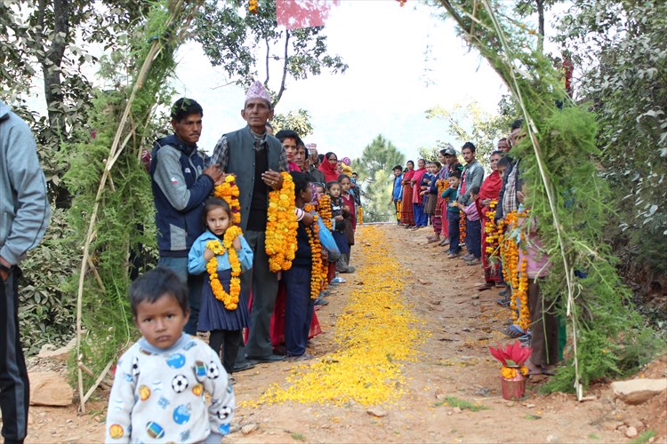 Water Line Project ネパール大震災で水源を失った山村に水道を作ろう！09