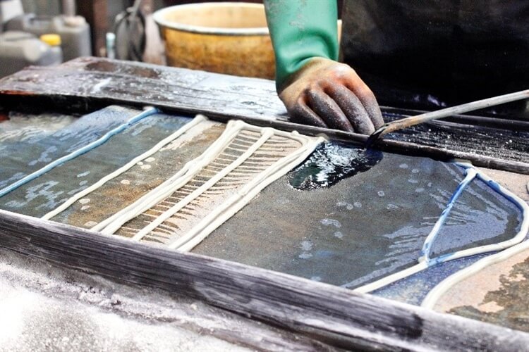 繊細な技術 注染手拭いとは? | 株式会社アミナコレクション